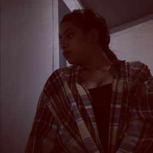 Meet your Posher, Elina